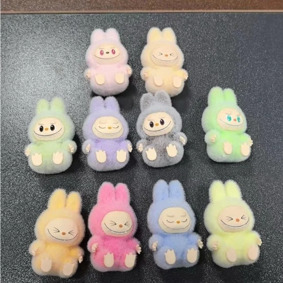 Mini Labubu Keychains - Picture 4 of 4